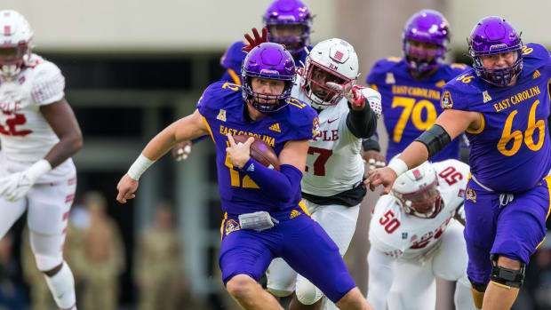 East Carolina QB Holton Ahlers